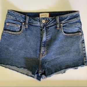 SUNDAY BEST JEAN SHORTS